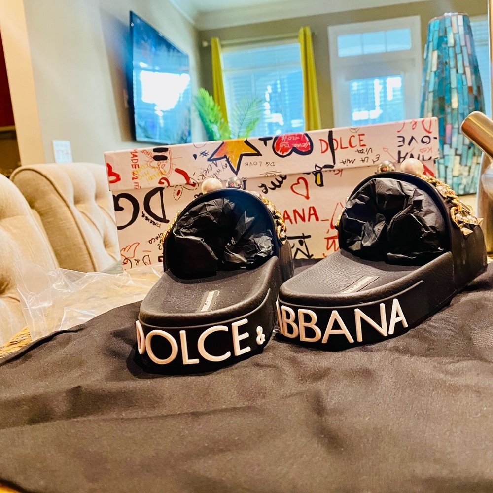 Dolce & Gabbana Ciabatta Slides